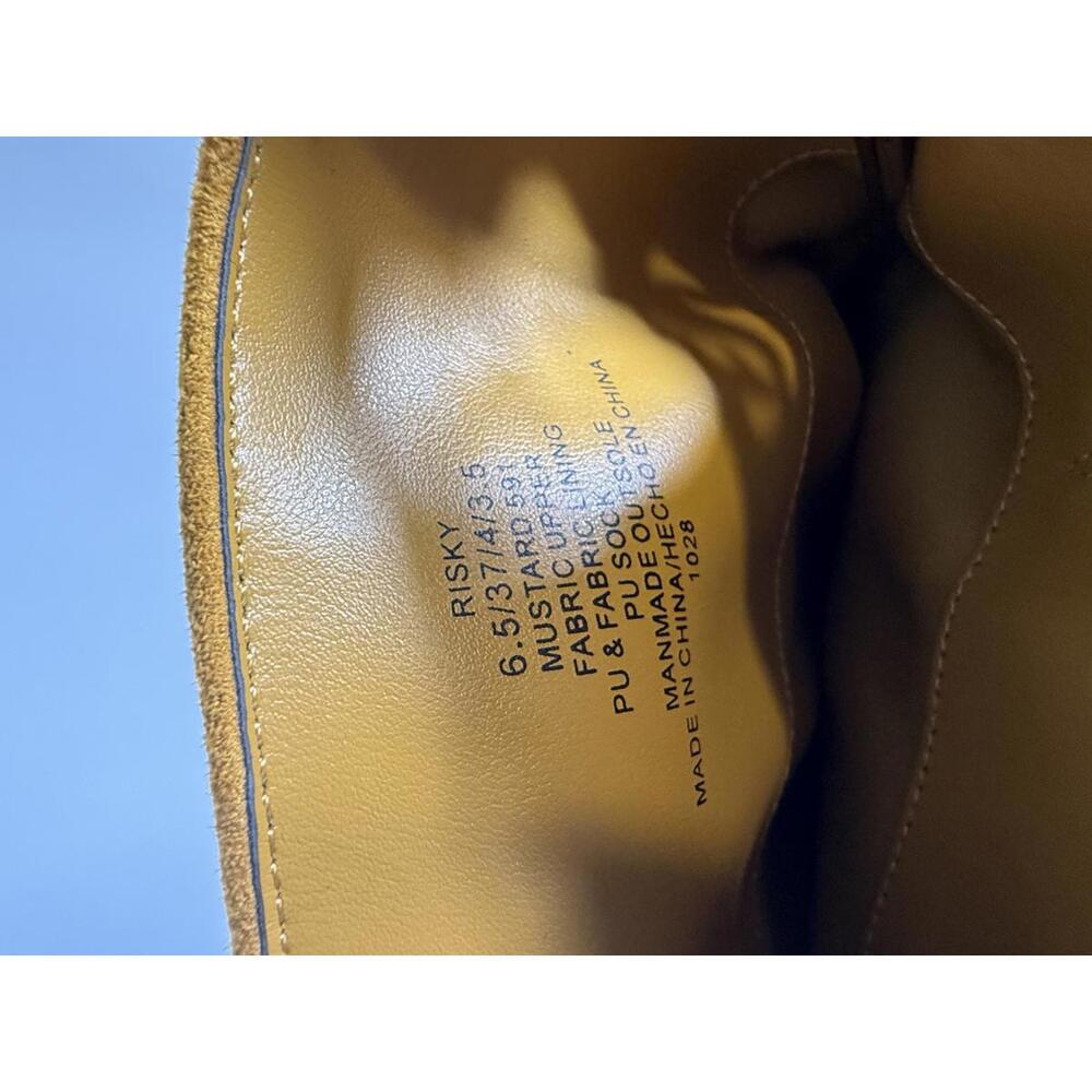 Steve Madden Risky Mustard Suede Below-the-Knee Boots Women’s Size 6.5 NWB - Picture 10 of 11